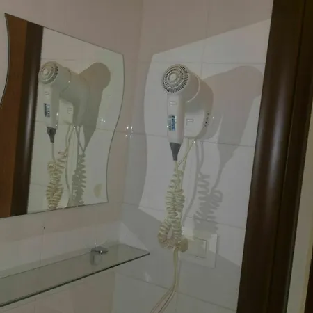 Girasole Viii Affittacamere 3*