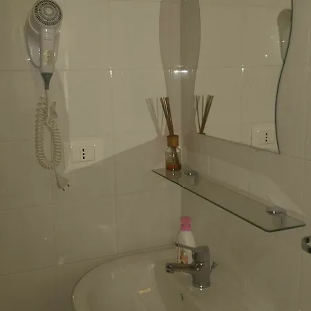 Affittacamere Girasole 4*